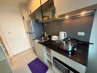 Cozy10 Living in Bangkok 60m to MRT Vacation rental in Bangkok