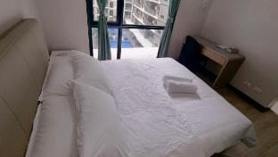 Staycation in Gentry Manor Vacation rental in Pasay