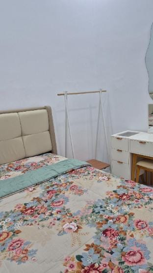 adinda syariah H-1 Villa Anggrek Jl Proklamasi Vacation rental in West Java