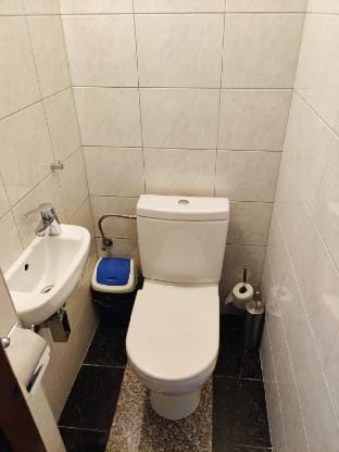 Comfy 2 Rooms Flat + Parking Vacation rental in Prague