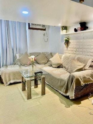 Modern Loft-Style Studio @ Avida near Night Market Vacation rental in Davao City