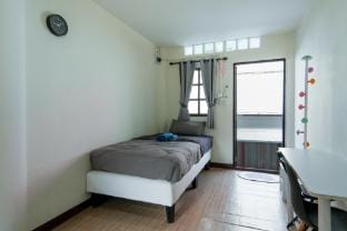 Room C - Baan ABC at 112 Vacation rental in Bangkok