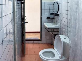 Room B - Baan ABC at 112 Vacation rental in Bangkok