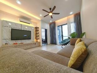 Mykey Atlantis 2 Bedroom Family Room@Jonker Street Vacation rental in Malacca