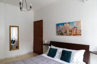 Whole apartment near main subway Vacation rental in Rome