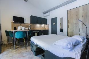 Gite Petit Luberon chez Manon en Luberon  Vacation rental in L'Isle-sur-la-Sorgue