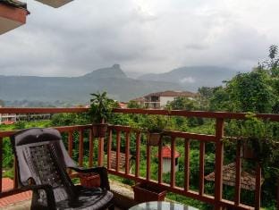 Hillside Hangout Chilling Zone - a place to chill. Vacation rental in Maharashtra