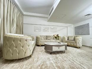 Glam & Family-Friendly 2-BR Duplex in Al Marjan Vacation rental in Ras al Khaimah