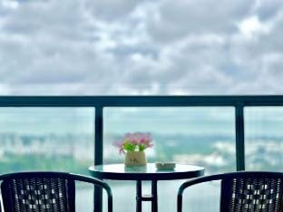Luxurious 4-Bed Sea View R&F by XinAn Vacation rental in Johor Bahru