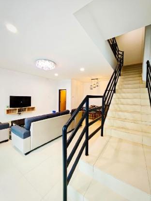 [New]Walking Distance to Centrum/9 pax/3B4B/Chill Vacation rental in Brinchang