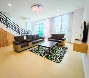 [New]Walking Distance to Centrum/9 pax/3B4B/Chill Vacation rental in Brinchang