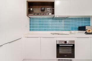 Romantic Cream Retreat in KLCC Vacation rental in Federal Territory of Kuala Lumpur