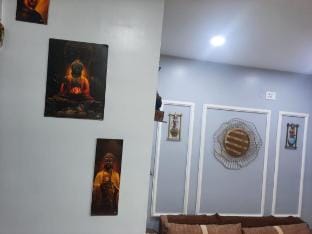 Couple friendly Private, Luxury Flat near Airport Vacation rental in New Delhi