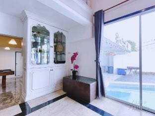 Pupae Pool Villa Jomtien Beach 7 Vacation rental in Pattaya City