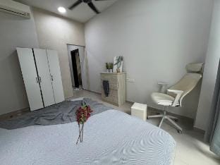 Regalia 25 KL City Near Subway 2 Room 2 Bath Vacation rental in Federal Territory of Kuala Lumpur