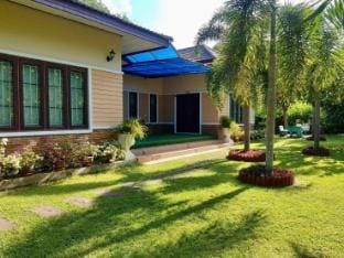 One Bedroom House Bangtao, Phuket Vacation rental in Choeng Thale
