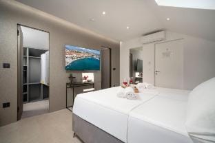 Patricia & Gemini Luxury Room 17 - Steps from Riva Vacation rental in Split