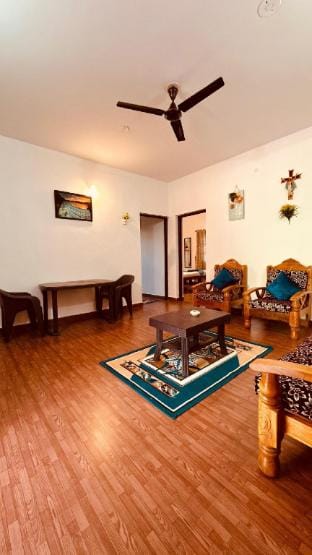 Le'Nora 1 room cozy flat  Vacation rental in Mandrem