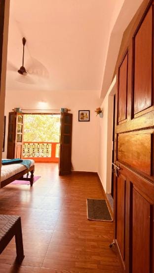 Le'Nora 1 room cozy flat  Vacation rental in Mandrem