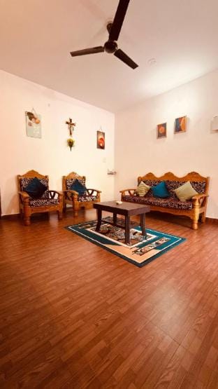 Le'Nora 1 room cozy flat  Vacation rental in Mandrem