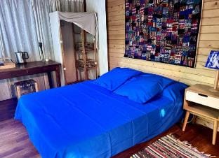 Bleu de Provence, Chambre, SB privée & jacuzzi  Vacation rental in Provence-Alpes-Côte d'Azur
