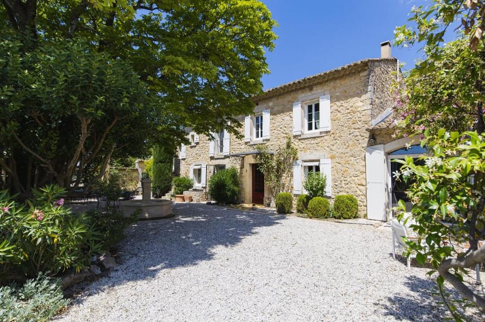 Chambre d'hotes - B&B - Grand Luberon Hotel in L'Isle-sur-la-Sorgue