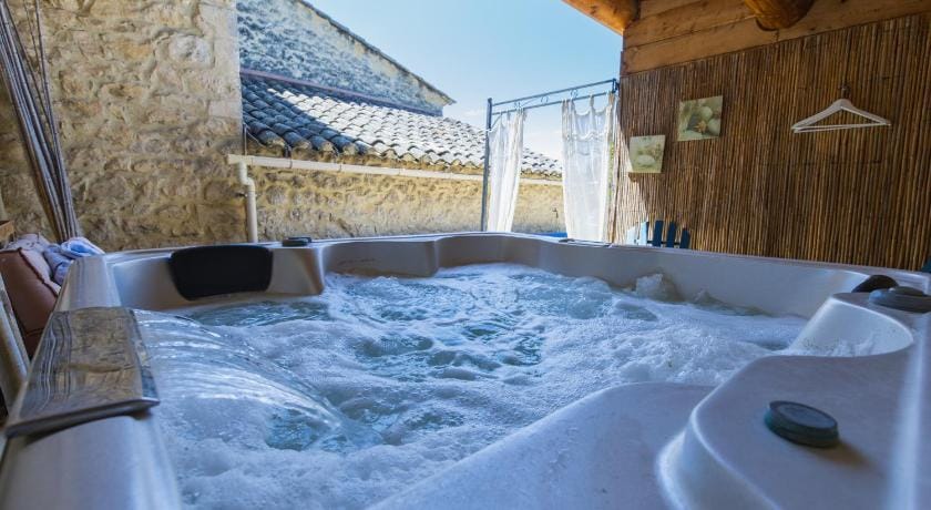 Chambre d'hotes - B&B - Grand Luberon Hotel in L'Isle-sur-la-Sorgue