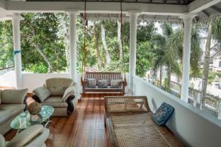 SkyPort Villa Negombo Vacation rental in Negombo