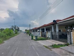 AIN'S HOMESTAY Vacation rental in Kuching