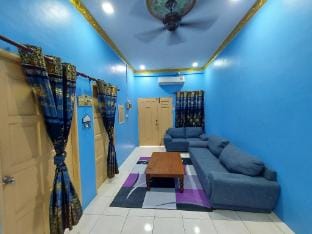 AIN'S HOMESTAY Vacation rental in Kuching
