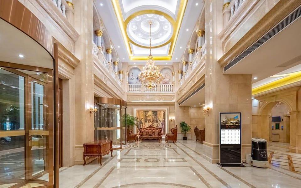 Vienna International Hotel-Shanghai Pudong Airport East Hub Branch Hotel in Shanghai