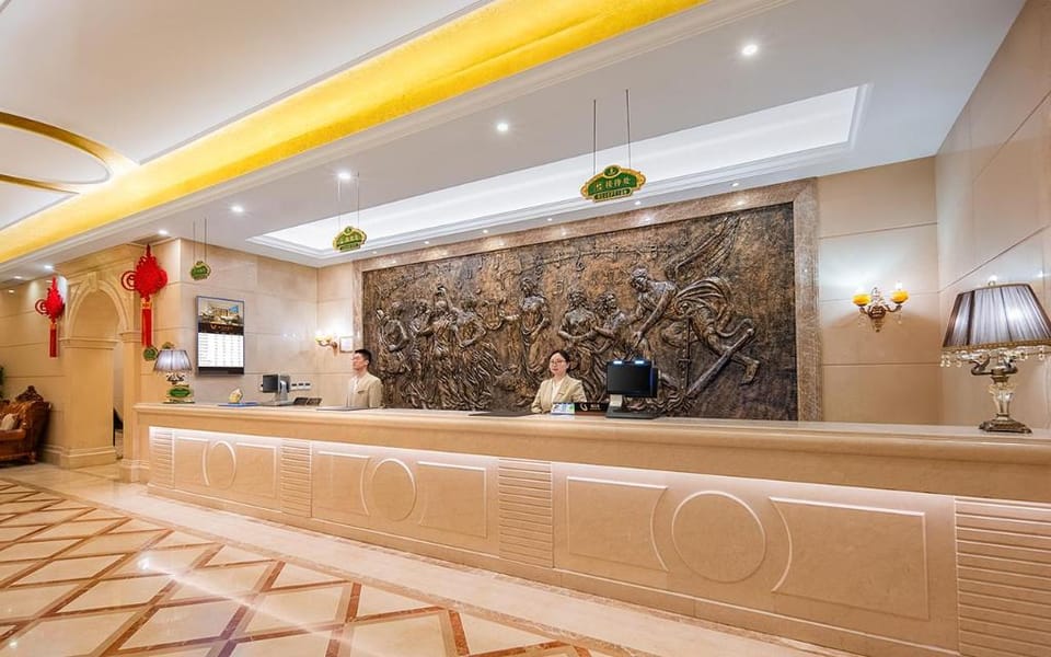 Vienna International Hotel-Shanghai Pudong Airport East Hub Branch Hotel in Shanghai