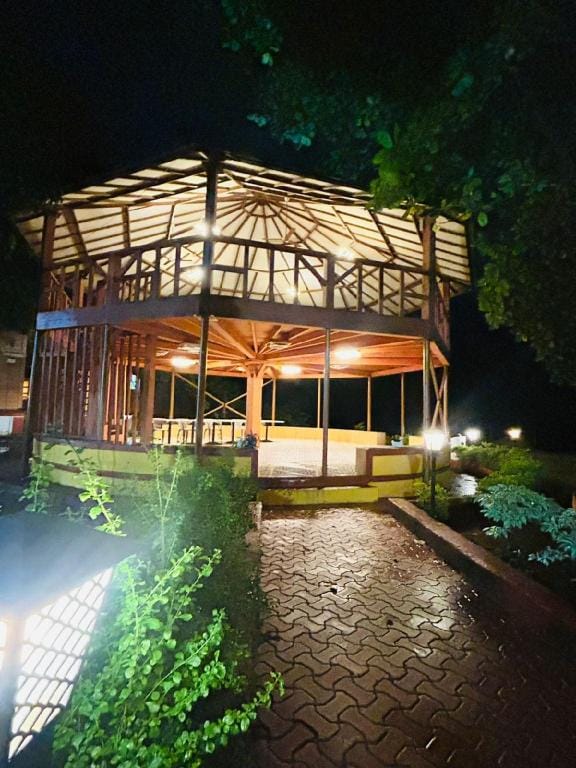 Nisarg Farm Resort Hotel in Maharashtra