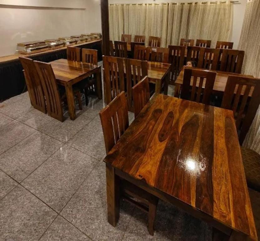 Hotel Royal Spring Pahalgam Jammu and Kashmir Hotel in Punjab