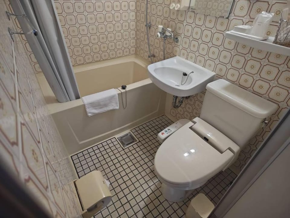 中山壮 Hotel in Japan