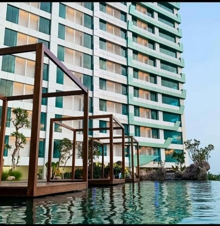 Apartemen Grand Kamala Lagoon COMFORTZONE ROOM Hotel in West Java