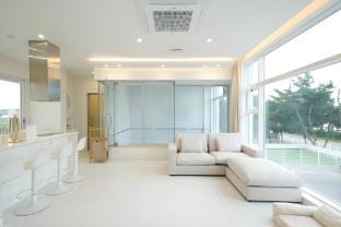 Gangneung Puppy Dog Pool Villa Bed and Breakfast in South Korea