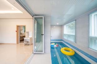 Gapyeong The Cozy Pool Villa Bed and Breakfast in Gyeonggi-do