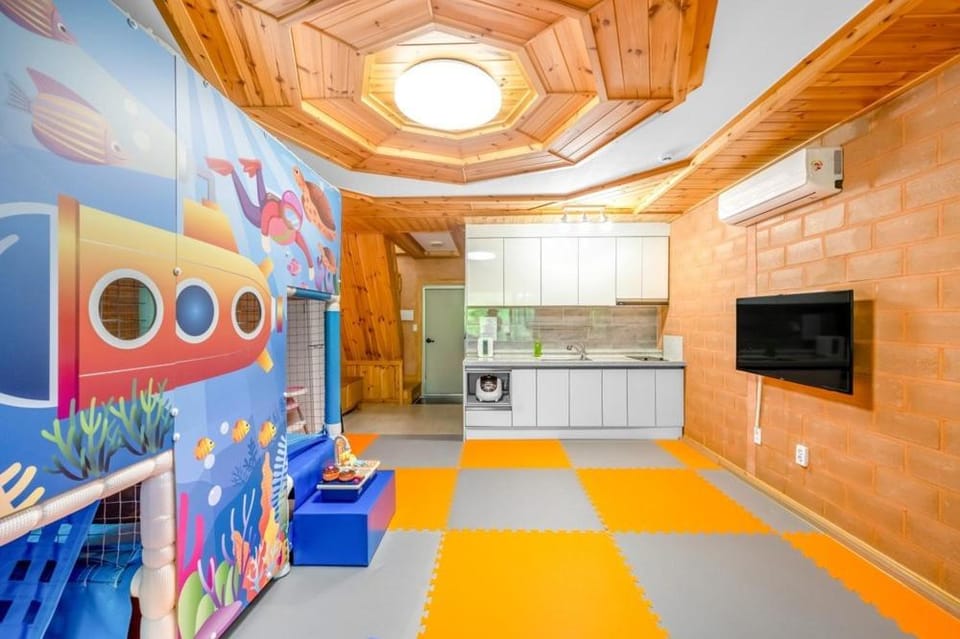 Cheongju Cheongyeongdae Kids Pool Villa Bed and Breakfast in South Korea