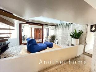 Another HomeUnique Place in Town Villa in Wichit