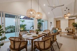 Rumi Bumi -Tropical Beach Shack near Melasti Beach Villa in Bali