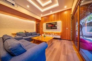 Seminyak Happy Villa Villa in Kuta