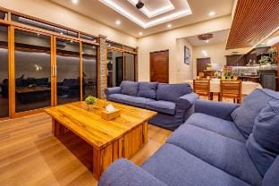 Seminyak Happy Villa Villa in Kuta
