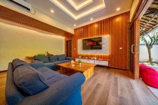 Seminyak Happy Villa Villa in Kuta