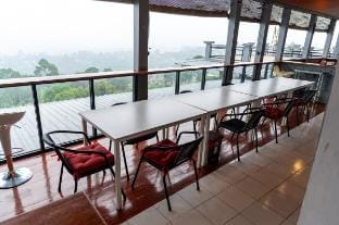 Cliff Top Villa, Puncak Villa in Cisarua