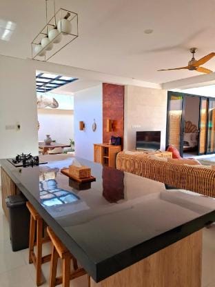 Villa moderne chic 3 chambres au coeur de Seminyak Villa in Kuta