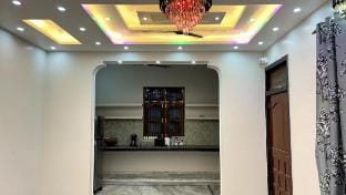 Your Luxury Stay at The London Villa Villa in Varanasi