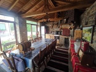 Affordable Rooms / 5 min drive from beach / BBQ Villa in Varna