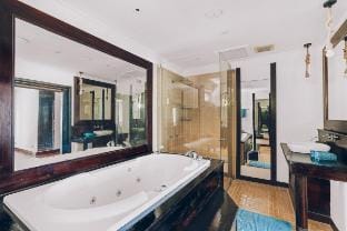Beachfront Art-villa 3BR Villa in Ko Samui