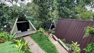 Saung Wijaksana Villa in West Java